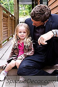 Un Padre Può Chiedere Un Figlio Sulle Imposte Sul Reddito Se Il Bambino Non Vive Con Lui?