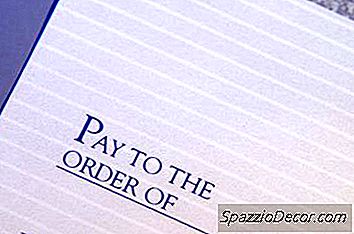 我可以从Paypal获得纸质支票吗？