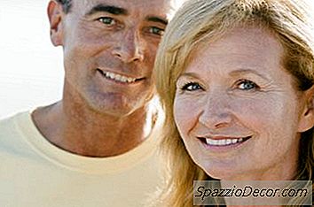 Tôi Có Thể Nghỉ Hưu Tại 50 Mà Không Có Tiền Tiết Kiệm Không?