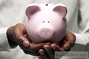 Bolehkah Anda Sebenar Simpan Banyak Wang Dengan Menggunakan Sebuah Bank Piggy?