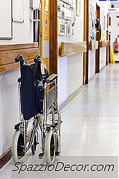 Você Pode Reivindicar Uma Criança Adulta Deficiente Como Uma Isenção Se Ele Não Morou Com Você?