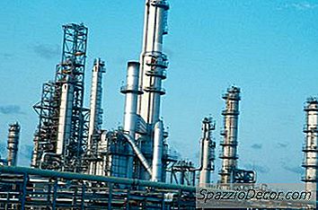 फिक्स्ड एसेट्स बनाम। ऑपरेटिंग एसेट्स