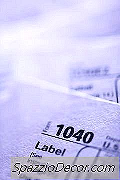 Formulár 1040 Vs. Formulár 1040A