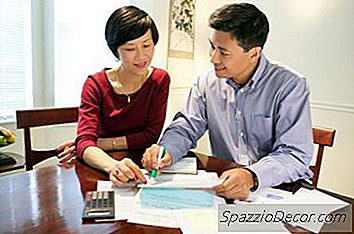 Tweerichtings- En Tweemaandelijkse Betaling Combineren In Budgettering