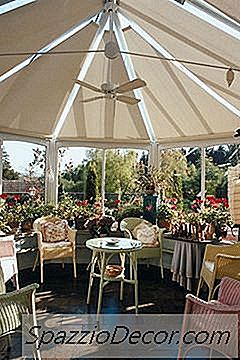 Ist Es Günstiger, Eine Veranda In Einen Wintergarten Zu Verwandeln Oder Sie Zu Umschließen?