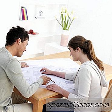 Limites Para 403 (B) E Contribuições Tradicionais Do Ira