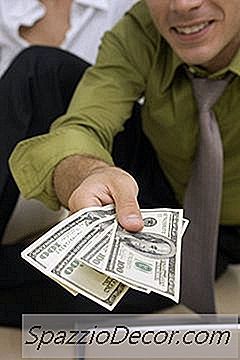 Yüksek Faizli Bir Araba Kredisini Hızla Nasıl Ödeyeceğinize İlişkin İpuçları