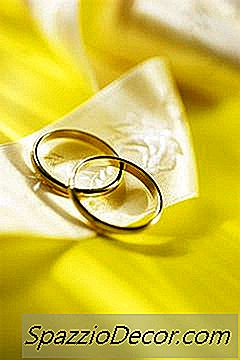 Čo Sa Stane, Ak Nezmeníte Hypotéku Na Svoje Manželské Meno?