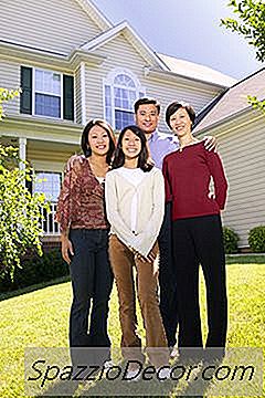 Apa Perbedaan Antara Pinjaman Usda & Pinjaman Fha?