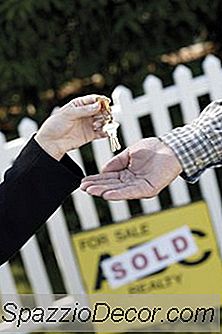 Fordele Og Ulemper Ved At Finansiere Dine Købere, Når De Sælger Dit Hus