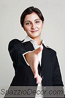 São Os Melhores Empréstimos De Hipoteca Através De Um Banco Ou Corretores?