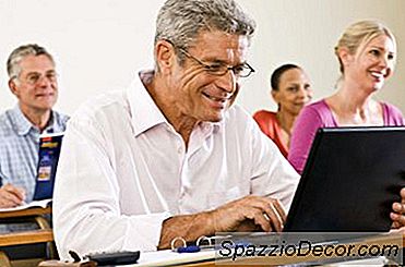 Kan Jeg Låne Penger Å Gå Tilbake Til Skolen Med Et Boliglån Lån Ut?