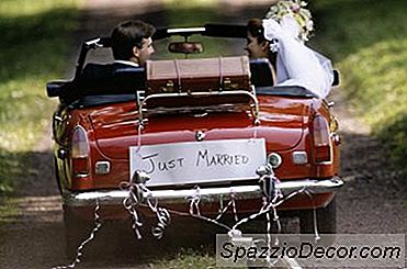 Le Compagnie Di Assicurazione Chiedono Il Certificato Di Matrimonio Come Prova Del Matrimonio?