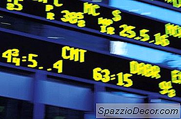 Potřebujete Držet Akcie Po Celý Rok, Abyste Dostali Dividendu?