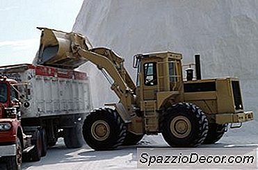 道路塩は土壌を汚染するか