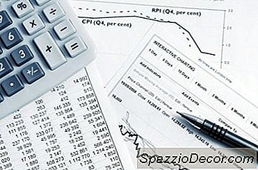 投資信託年次報告書を理解するにはどうすればよいですか。