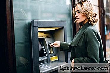 あなたは一度にあなたの銀行のATMからいくら現金を引き出すことができますか？