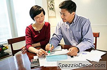 Wie Viel Steuer Zahlen Sie Für Einen Ira Im Ruhestand?