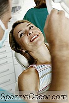 So Finden Sie Einen Erschwinglichen Zahnarzt, Wenn Sie Keine Versicherung Haben