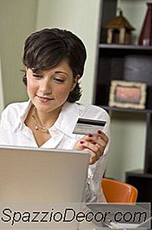クレジットカードのアップグレードを拒否する方法
