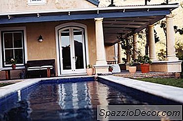 Există O Asigurare Specială Pe Care Trebuie Să O Aveți Cu O Piscină Inground În Afară De Asigurarea Proprietarilor De Case?