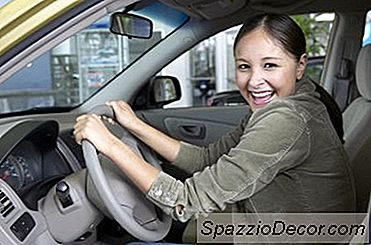 Avantages Et Inconvénients De L'Achat D'Une Voiture D'Occasion À Un Vendeur Privé