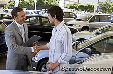 Tips Om Te Weten Wanneer U Uw Auto Moet Verkopen Of Inruilen