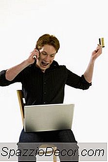 クレジットカード会社が理由なくカードをキャンセルした場合はどうなりますか？