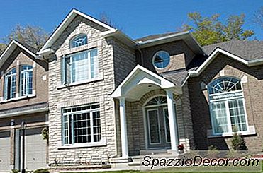 Qual É A Diferença Entre Colocar Uma Casa Em Locação Conjunta E Uma Confiança?