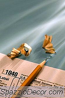 Vem Borde Underteckna En Mindreårig Federal Inkomstskatt?