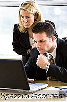Pourquoi Les Investisseurs N'Achètent-Ils Pas Des Actions Juste Avant La Date De Distribution Et Vendent-Ils?