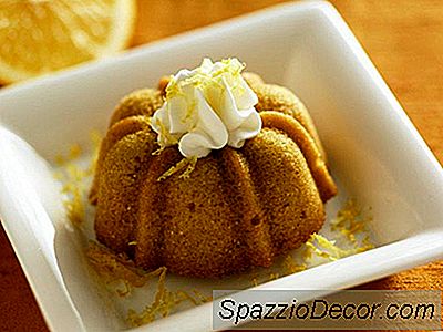 Brown Sugar En Cornmeal Bundt Cakes