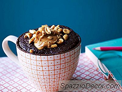 Chocolate And Peanut Butter Mug Cake