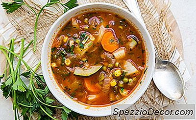 Receta Clásica De Sopa De Verduras Para El Día De La Tierra