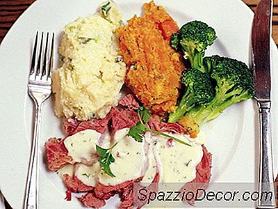 Corned Beef Con Salsa Di Prezzemolo