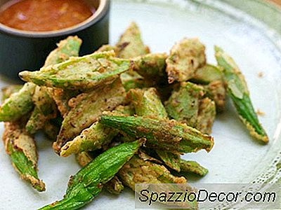 Fried Okra Cu Mirodenii Indiene Și Roșii De Roșii