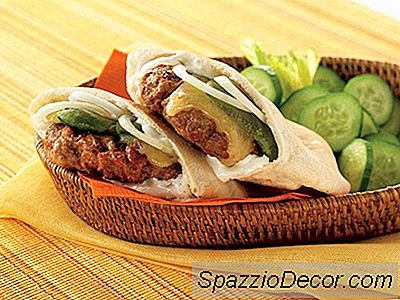 Lamm-Und Chorizo-Burger Mit Jack Cheese And Poblano Chiles