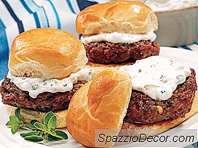 Lam Sliders Med Tzatziki