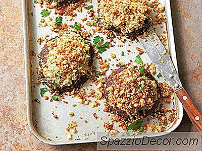 Cogumelos Portobello Com Crosta De Amêndoa