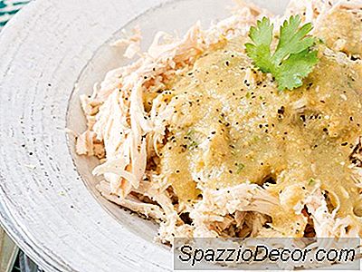 Yavaş Tencere Tomatillo Tavuğu