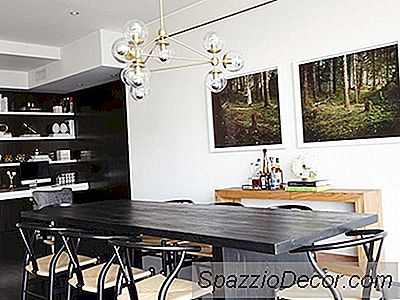 Um Espaço Cheio De Arte Brilhante Em Dumbo