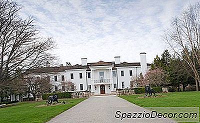 Catherine Zeta-Jones En Michael Douglas Verkochten Hun Massieve Landhuis Voor ... Nog Een Groots Landhuis