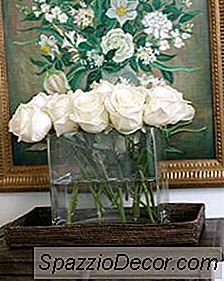 Hvordan Arrangere Blomster Som En Blomsterhandler