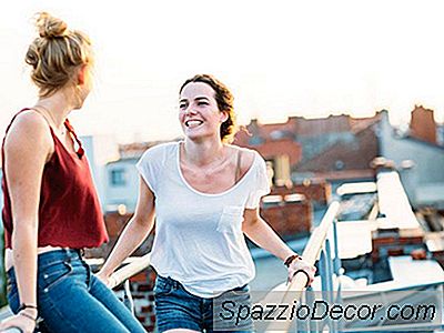 5 Kawan Yang Sabotase Hubungan Anda