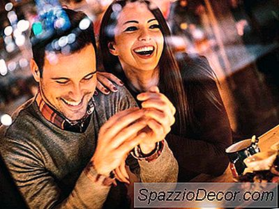Couples Quiz! Quelle Est Votre Personnalité Date-Night?