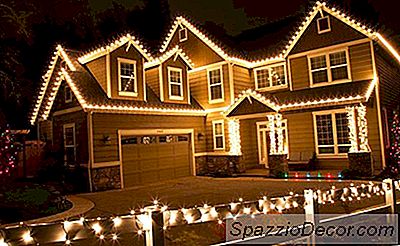 Come Appendere Facilmente Le Luci Di Festa Esterne