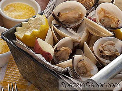 Slik Host A Clambake