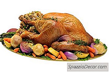 Da Li Smeđi Riža, Mrkva I Pura Čine Odličnu Hranu Za Pse?