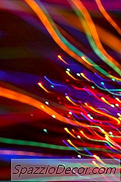 Кога Guppies Започват Да Показват Цвят?