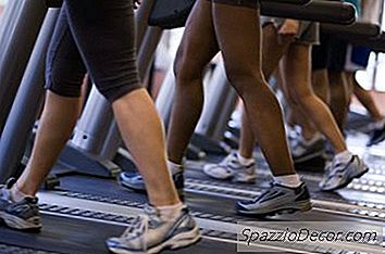Bisakah Berjalan Dengan Treadmill Menyebabkan Pergelangan Kaki Bengkak?